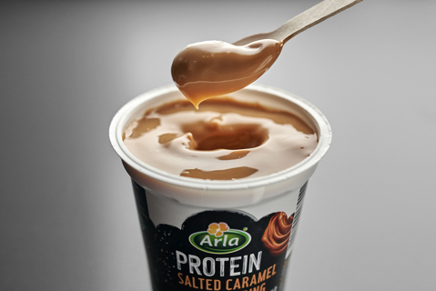 Ποτό Arla Protein με αλατισμένη καραμέλα