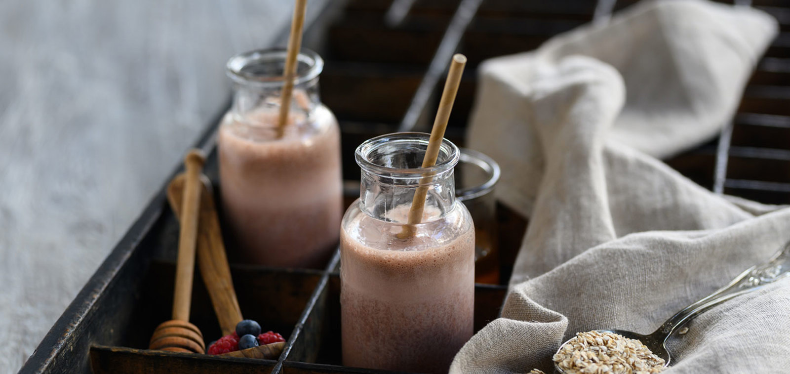 SMOOTHIE ΜΕ ΚΟΚΚΙΝΑ ΦΡΟΥΤΑ