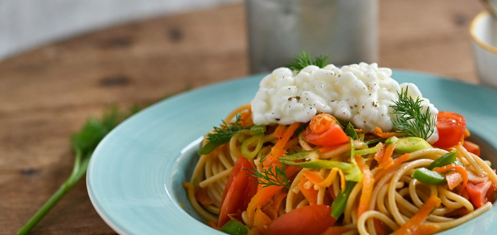 ΣΠΑΓΓΕΤΙ ΟΛΙΚΗΣ ΜΕ COTTAGE CHEESE & ΛΑΧΑΝΙΚΑ