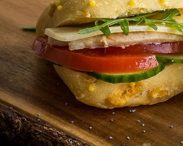 Μικρά sandwiches με κοτόπουλο και Protein 5%