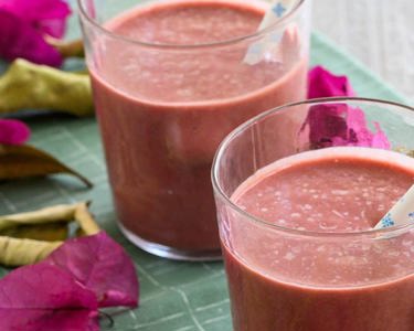 SMOOTHIE ΣΟΚΟΛΑΤΑ ΜΕ ΠΑΝΤΖΑΡΙ & ΦΟΥΝΤΟΥΚΙΑ