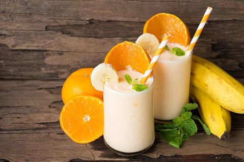 SMOOTHIE ΜΕ ΓΑΛΑ ARLA PROTEIN, ΠΟΡΤΟΚΑΛΙ, ΜΠΑΝΑΝΑ & ΒΡΩΜΗ